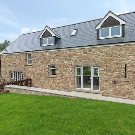 הוילה Pontyclun Woodpecker Barn מראה חיצוני תמונה